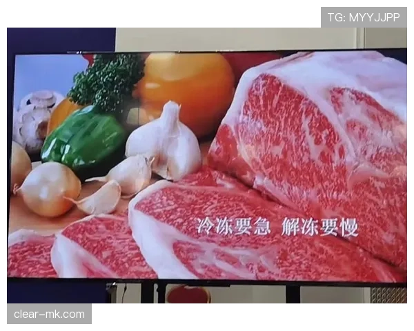 任子威训练完直接拎两袋蛋白粉回家,冰箱塞满冰块和牛肉 任子威训练完直接拎两袋蛋白粉回家,冰箱塞满冰块和牛肉